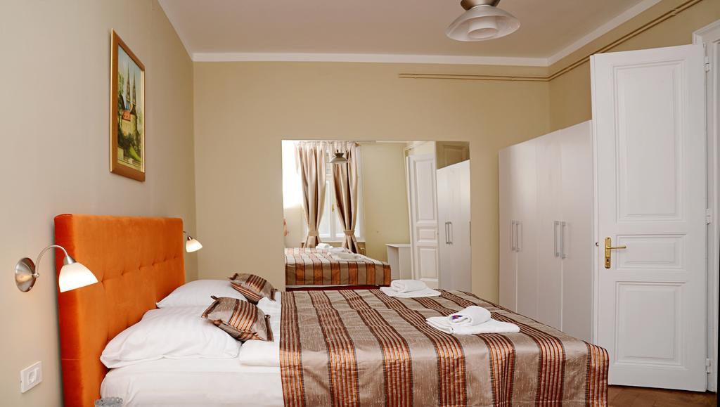Flowers City Center Apartments ซาเกร็บ ภายนอก รูปภาพ