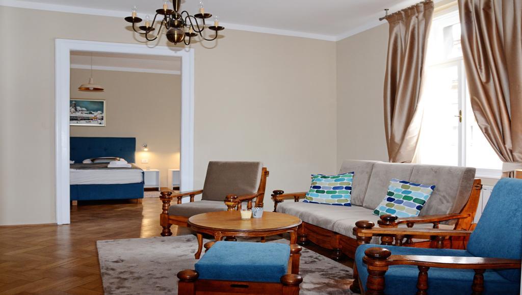 Flowers City Center Apartments ซาเกร็บ ภายนอก รูปภาพ
